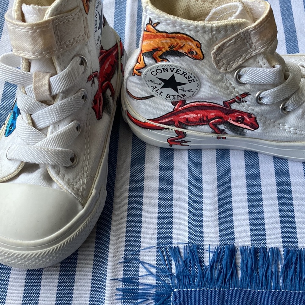 Converse All Star Chuck Taylor Lizard HighTop Sneakers. Size 6